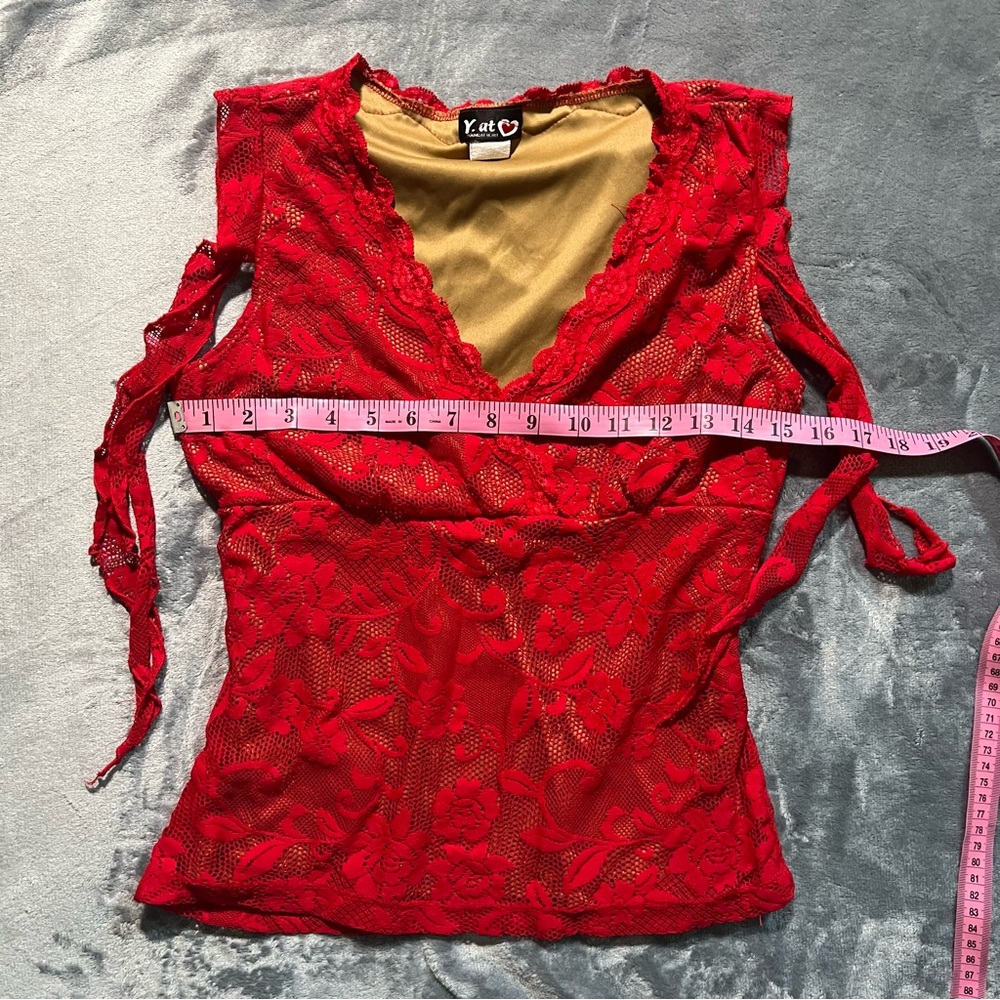 Red Lace V-Neck Top - Picture 4 of 7